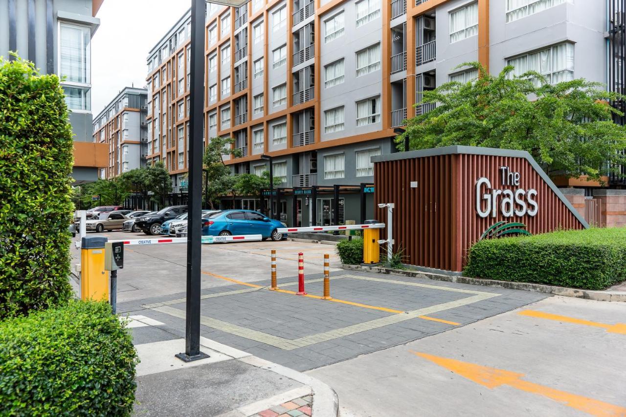 The Grass Serviced Suites Pattaya Eksteriør billede