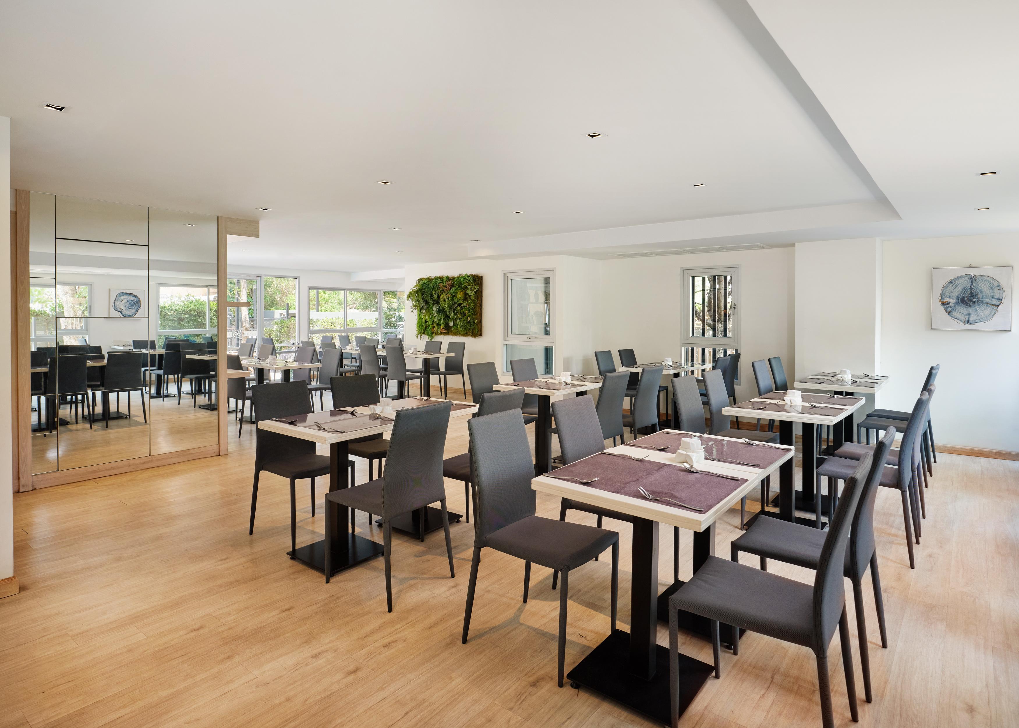 The Grass Serviced Suites Pattaya Eksteriør billede