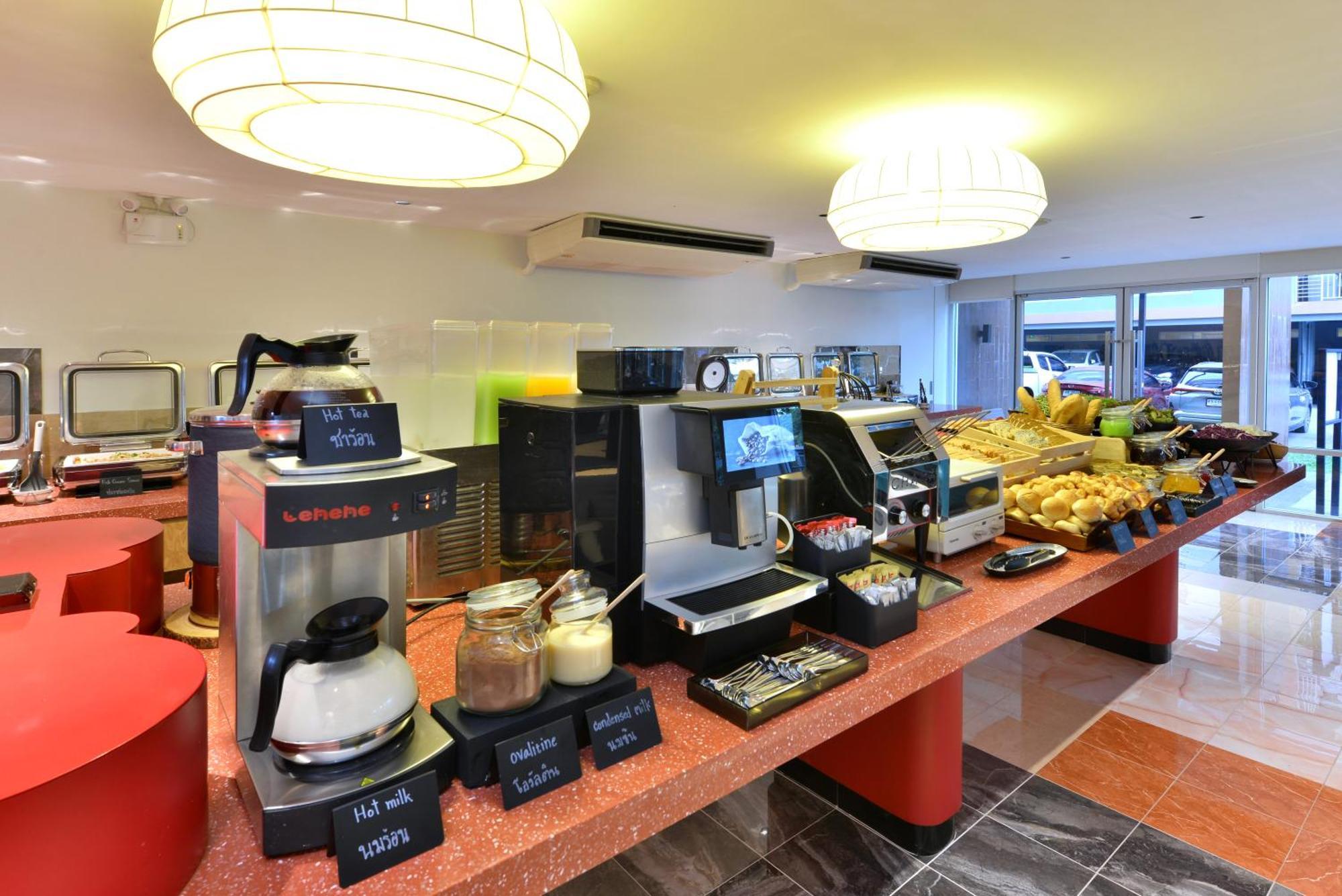 The Grass Serviced Suites Pattaya Eksteriør billede
